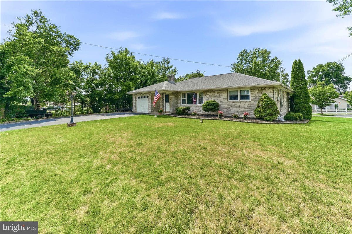 67 1st Avenue, Pottstown