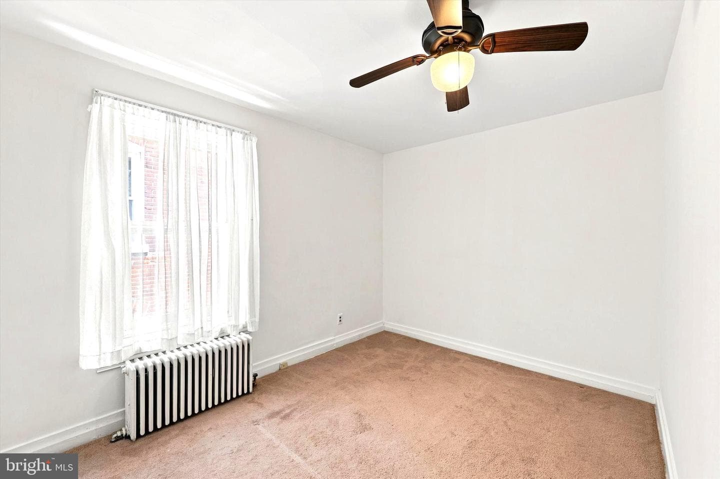 327 Summer Street photo 10