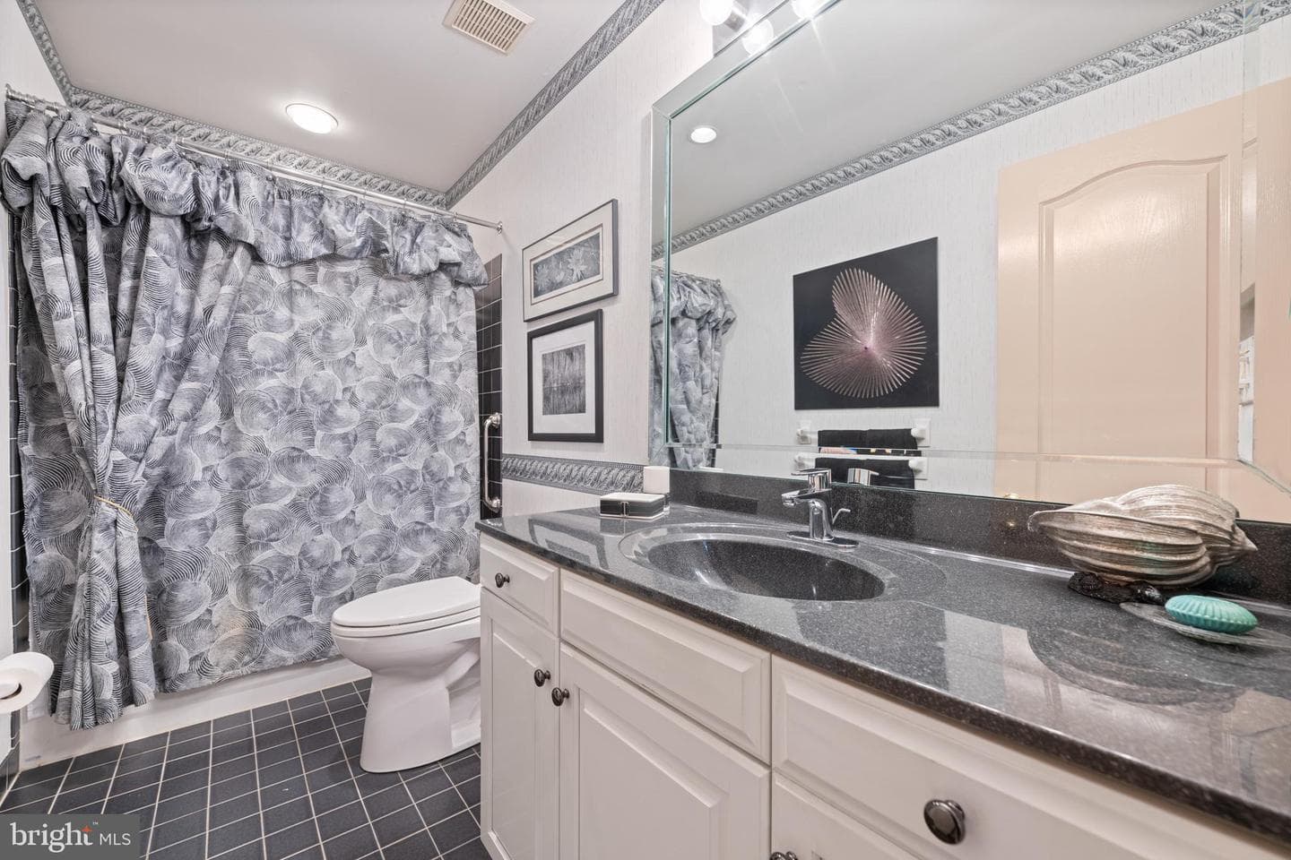 182 Linden Drive photo 27