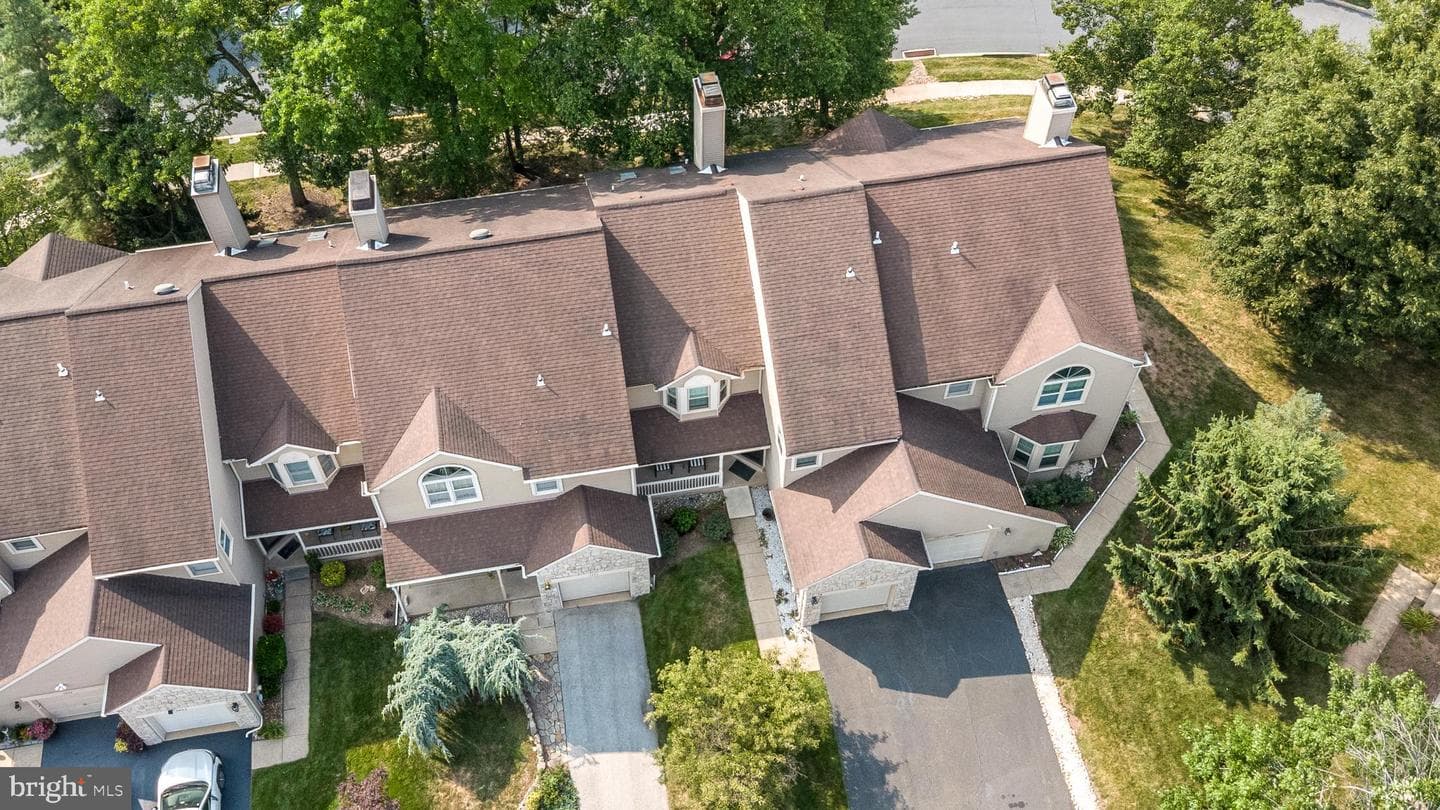 1408 Bronte Court photo 56