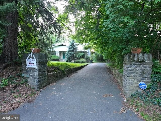 8128 Cedar, Elkins Park