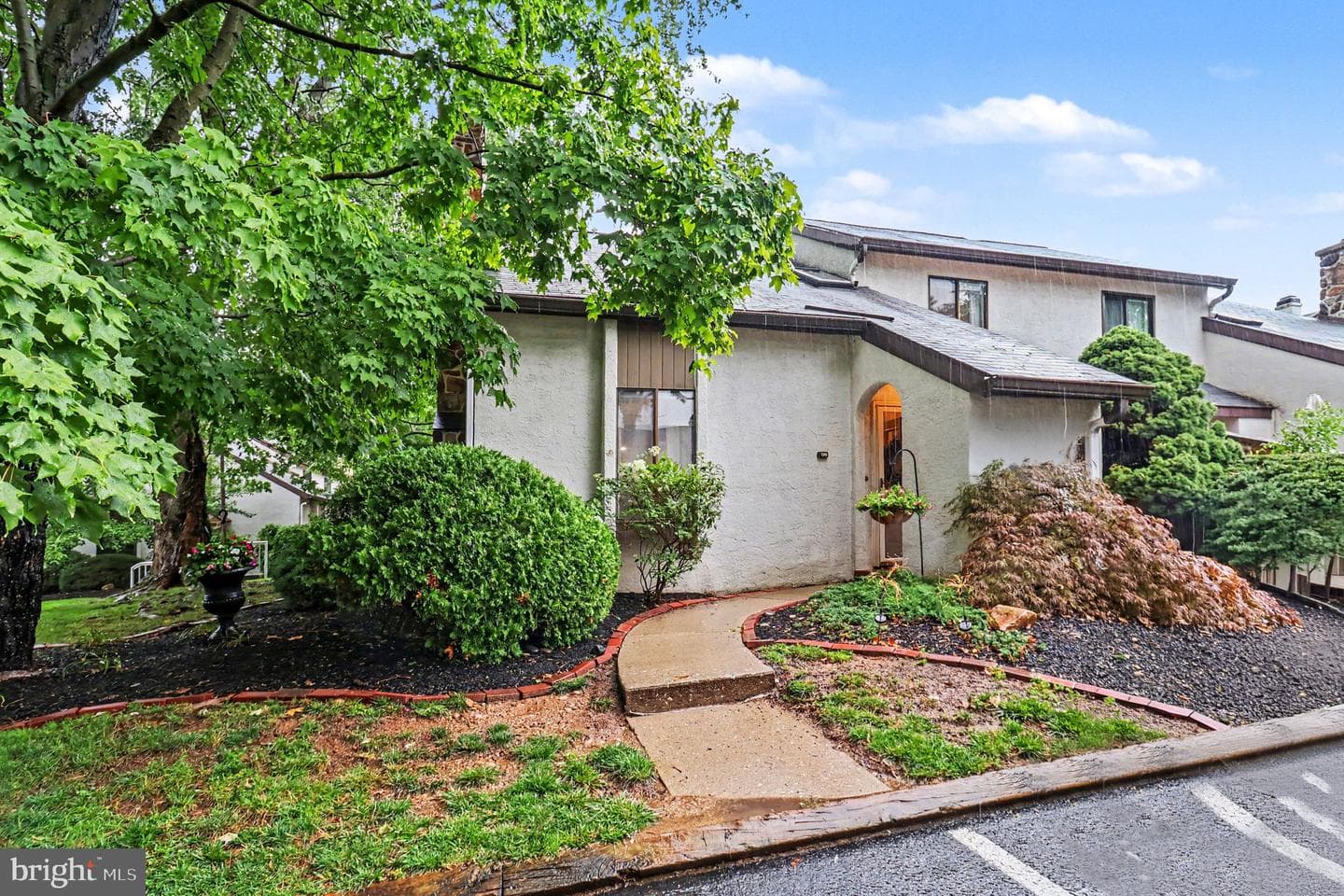 136 Pinecrest Lane photo 4