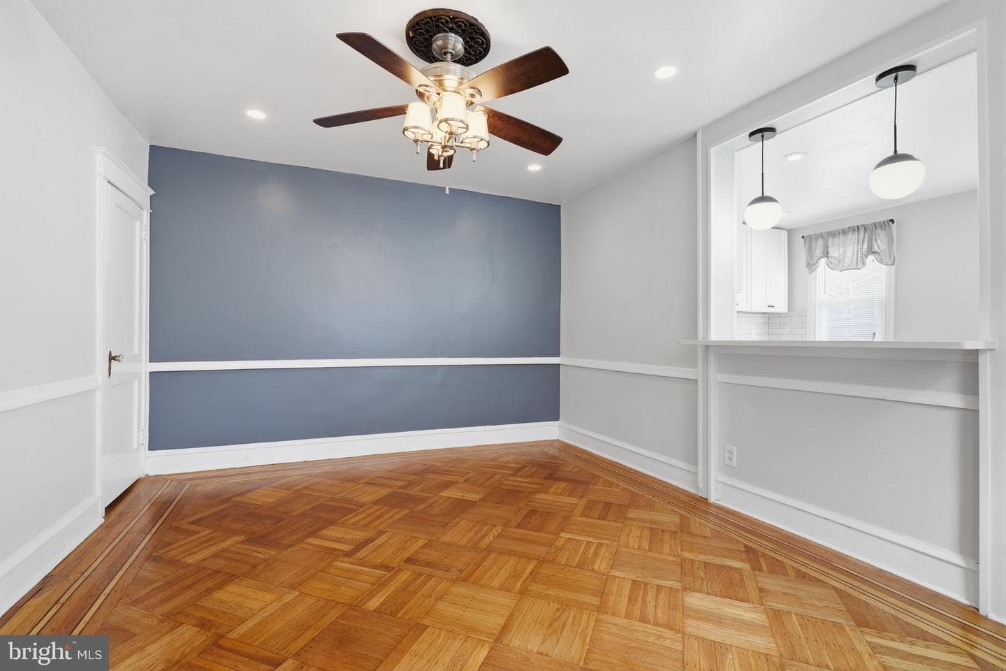 1814 Chelsea Road photo 6