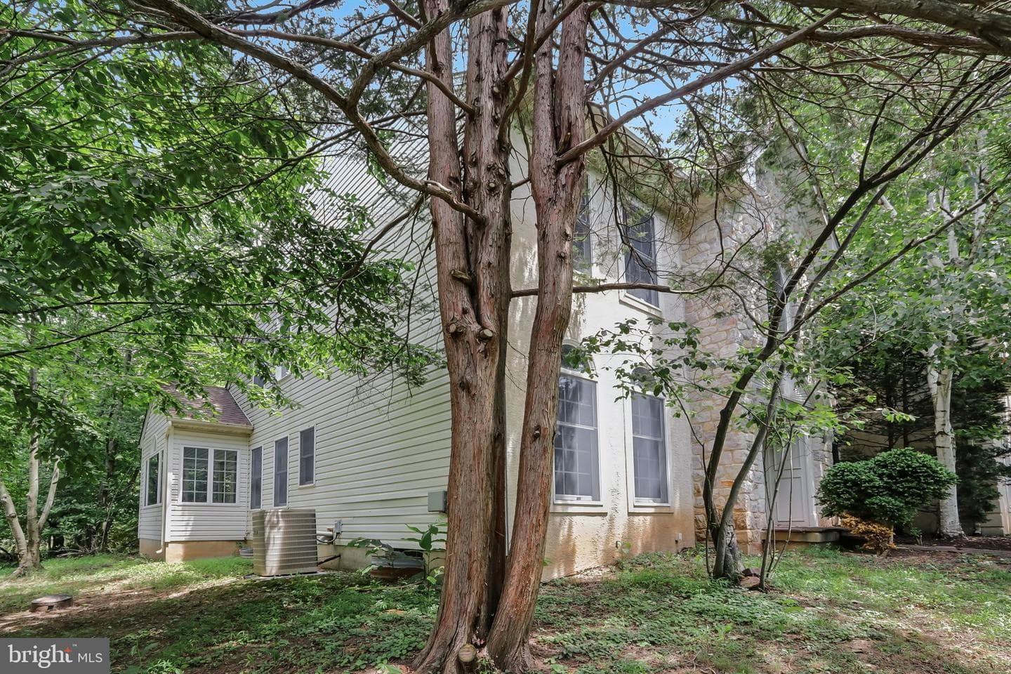 111 Manor Drive photo 62