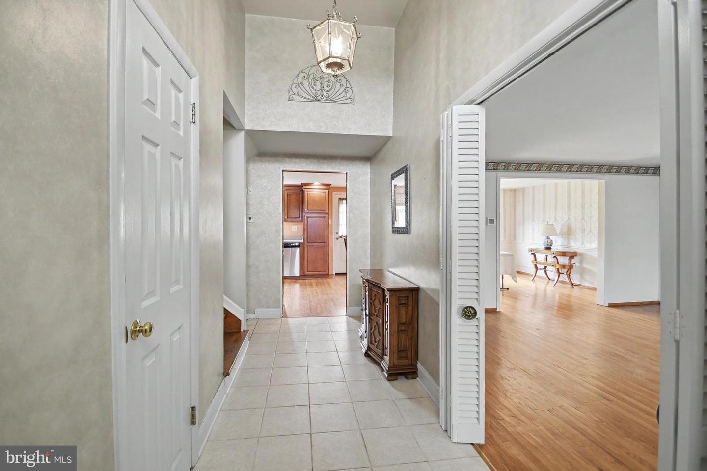 10 E Summit Avenue photo 30
