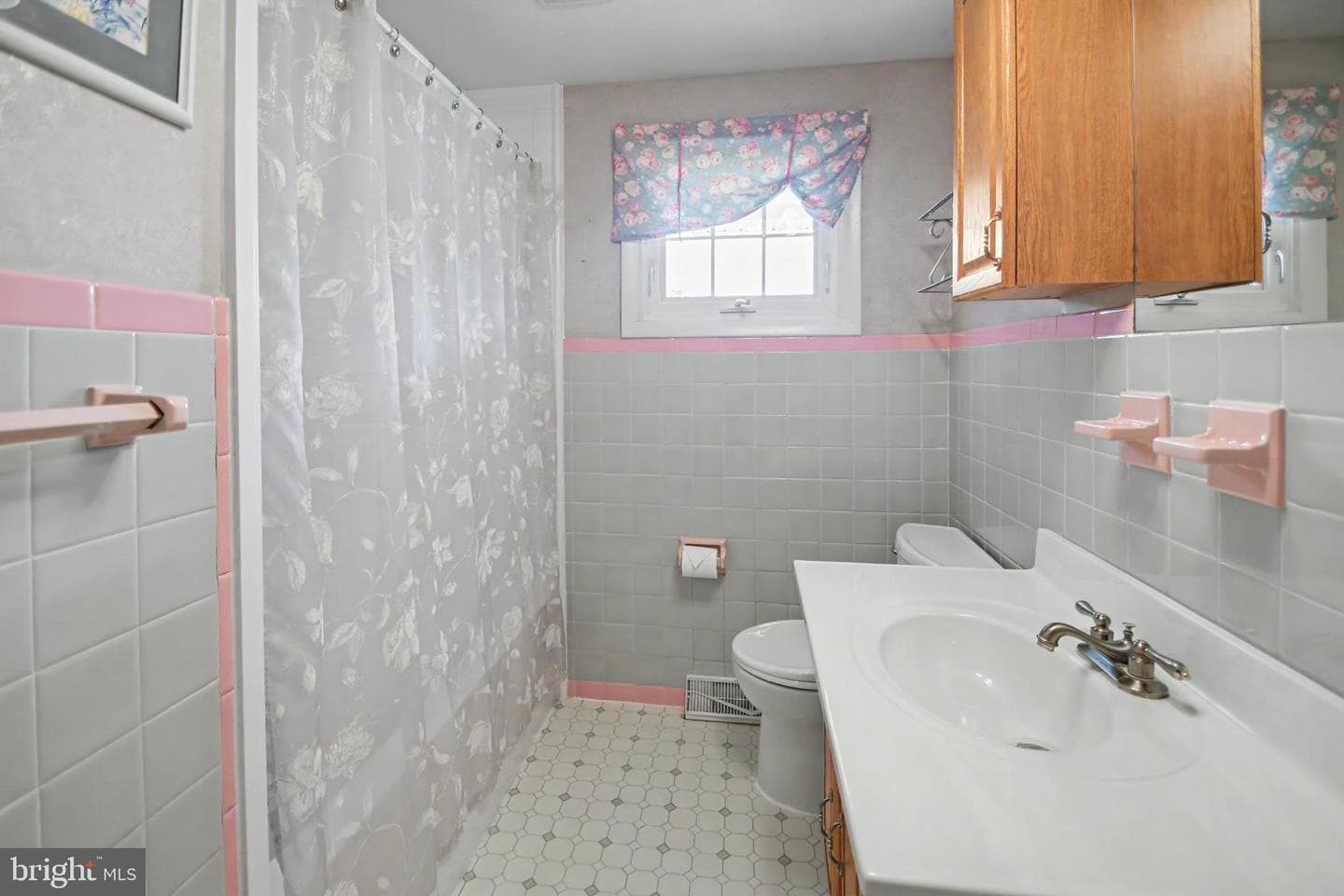 10 E Summit Avenue photo 46