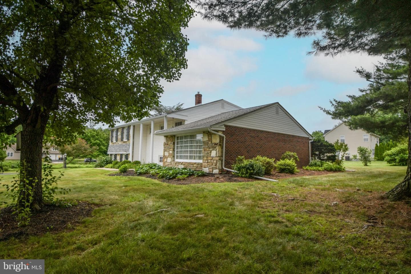 10 E Summit Avenue photo 6