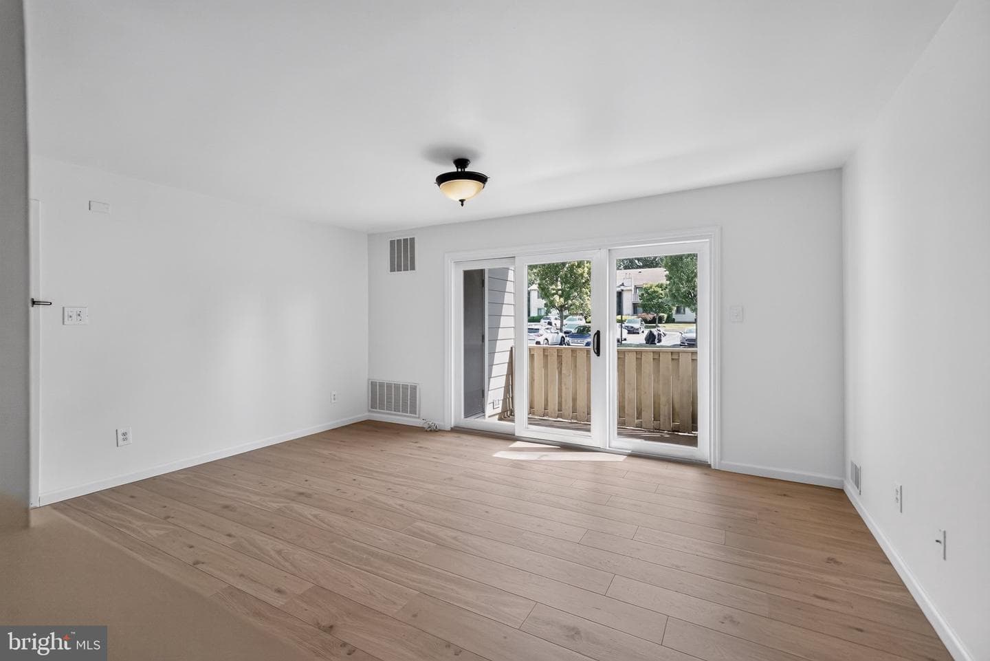 1313 Morris Court photo 11