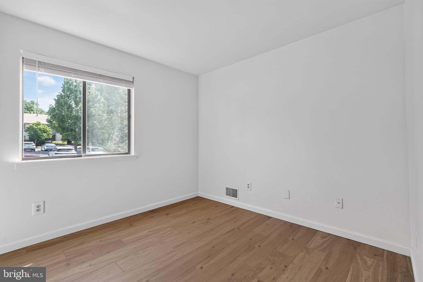 1313 Morris Court photo 28