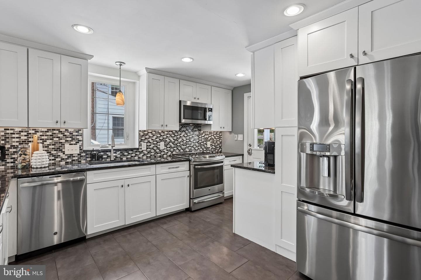 510 Cynwyd Circle photo 11