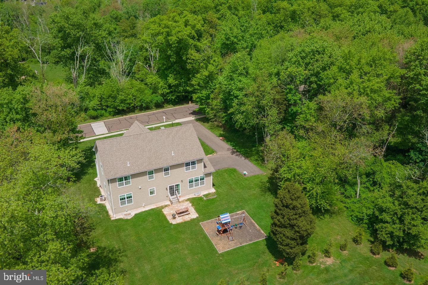 31 Vernon Court photo 2
