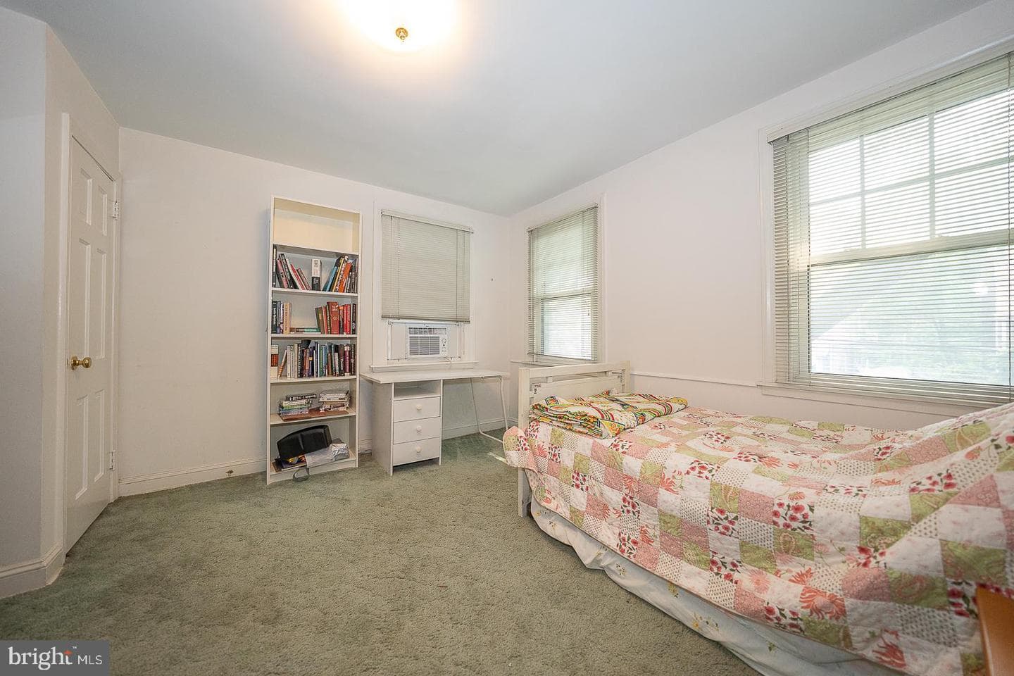 52 Rock Glen Road photo 16