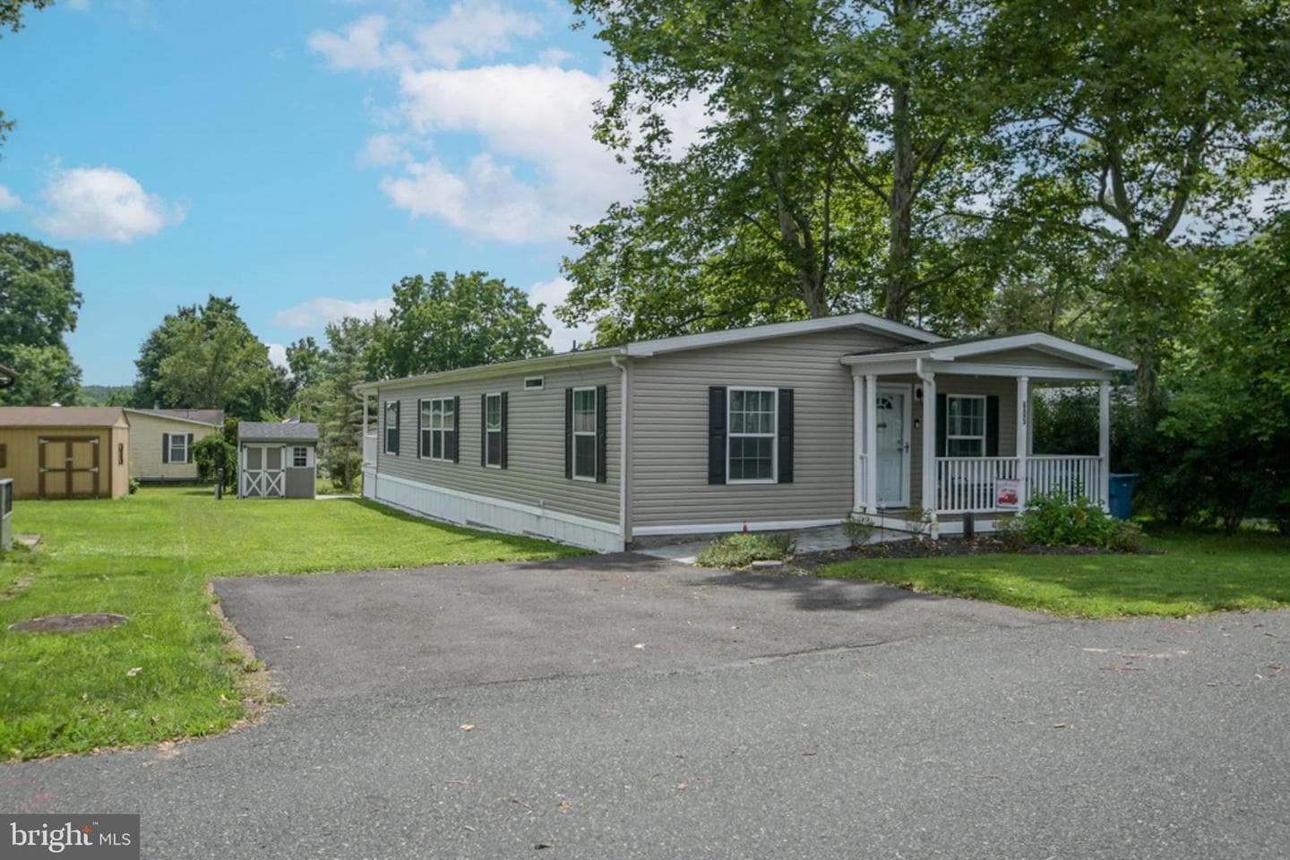 605 Willow Drive photo 34