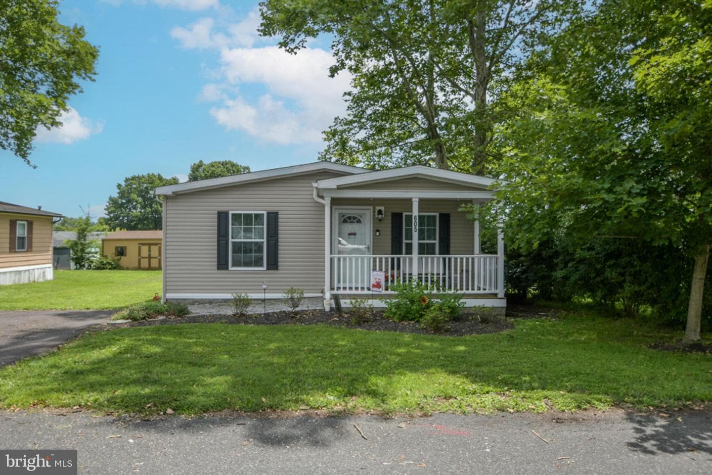605 Willow Drive photo 36
