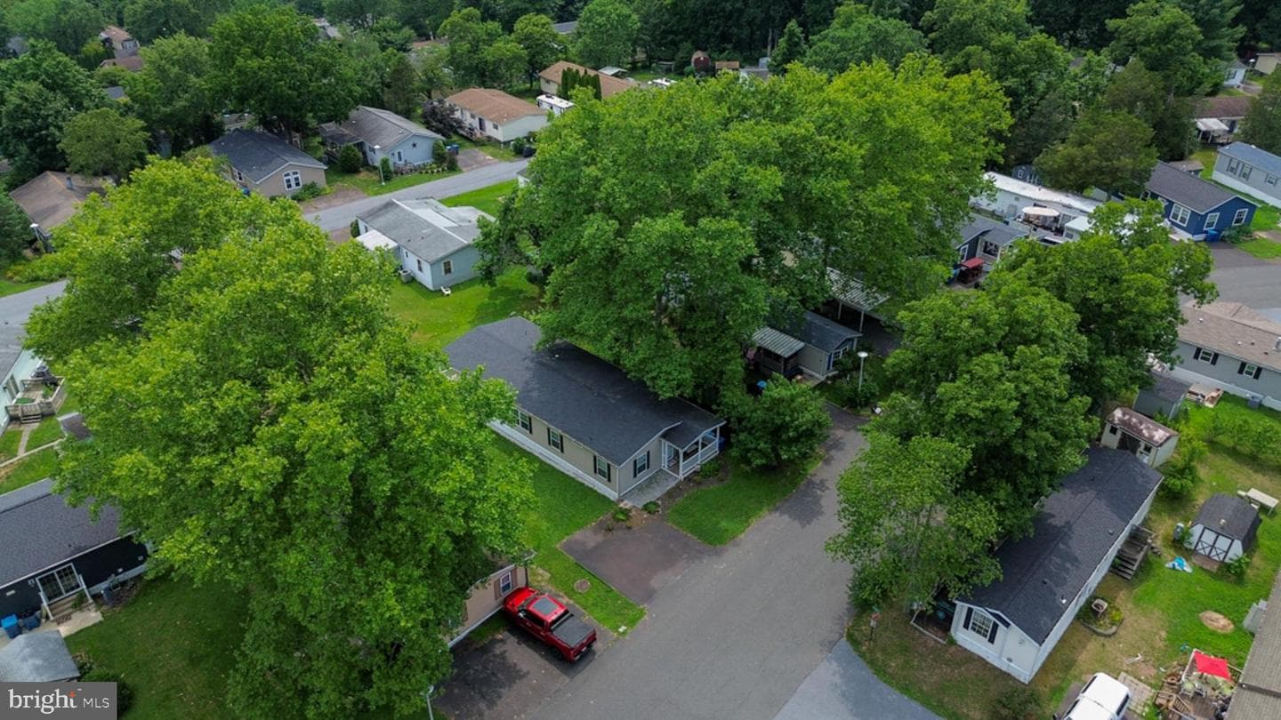 605 Willow Drive photo 44