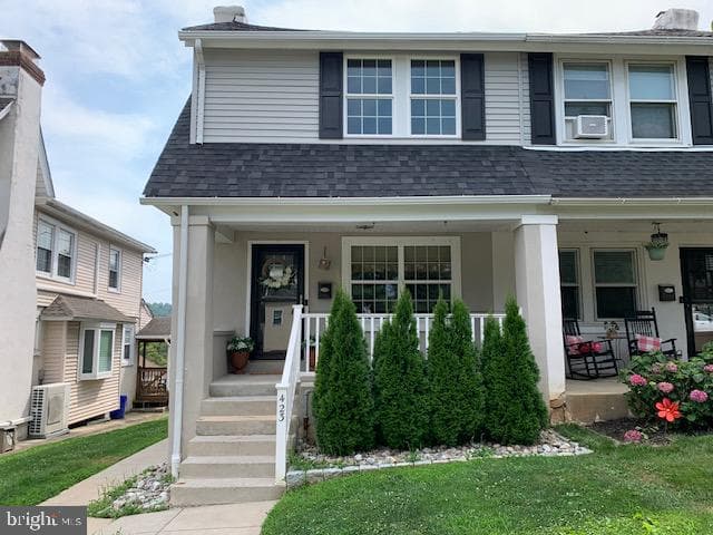 423 E Tenth Avenue, Conshohocken