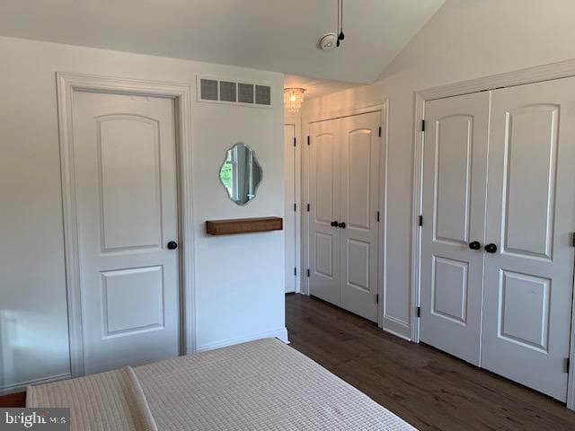 423 E Tenth Avenue photo 21