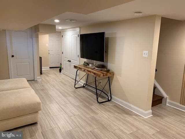 423 E Tenth Avenue photo 38
