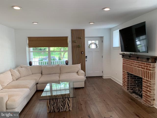423 E Tenth Avenue photo 5