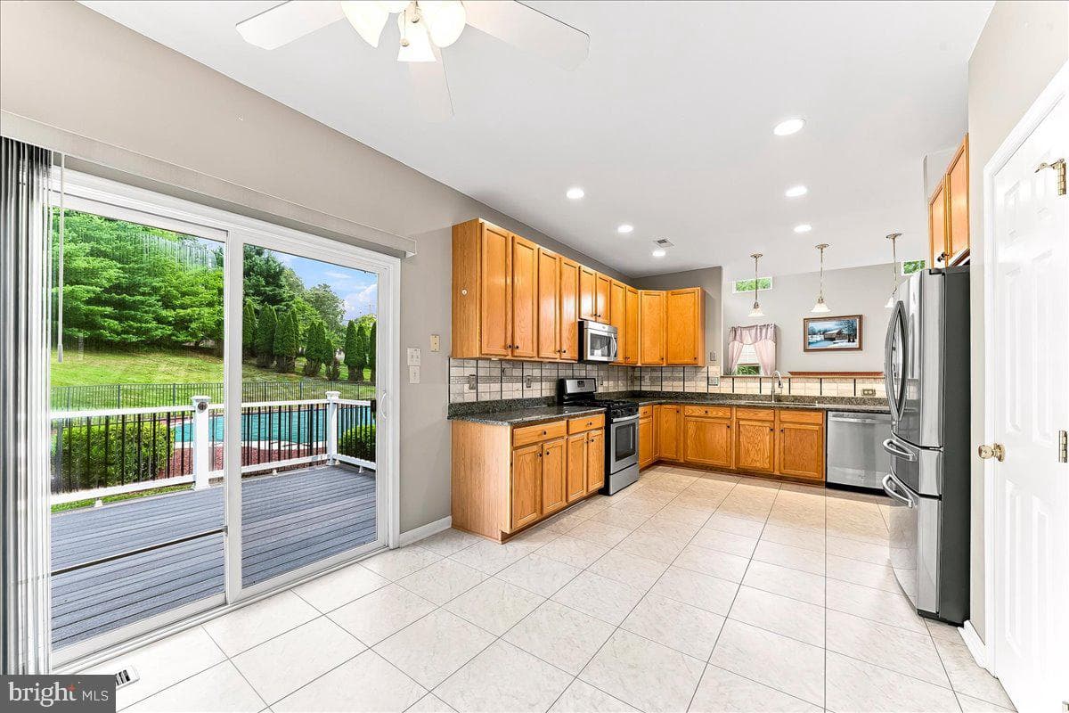 310 Country Ridge Drive photo 12