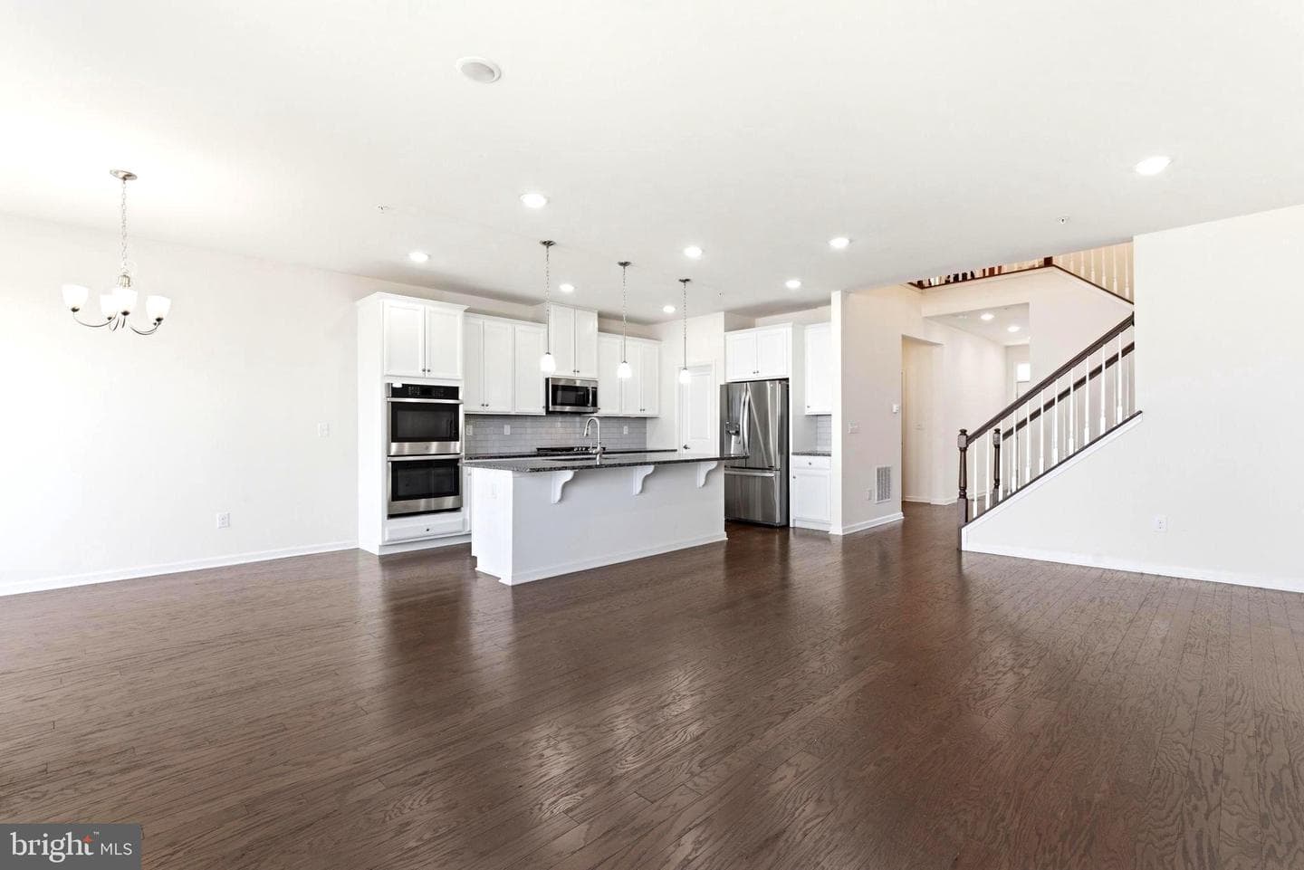 423 Barclays Way photo 19