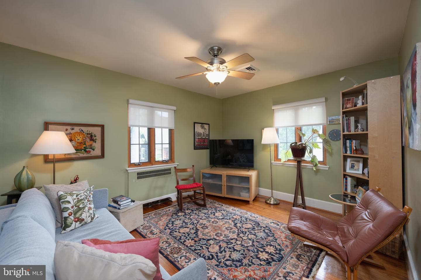 409 E Waverly Road photo 21