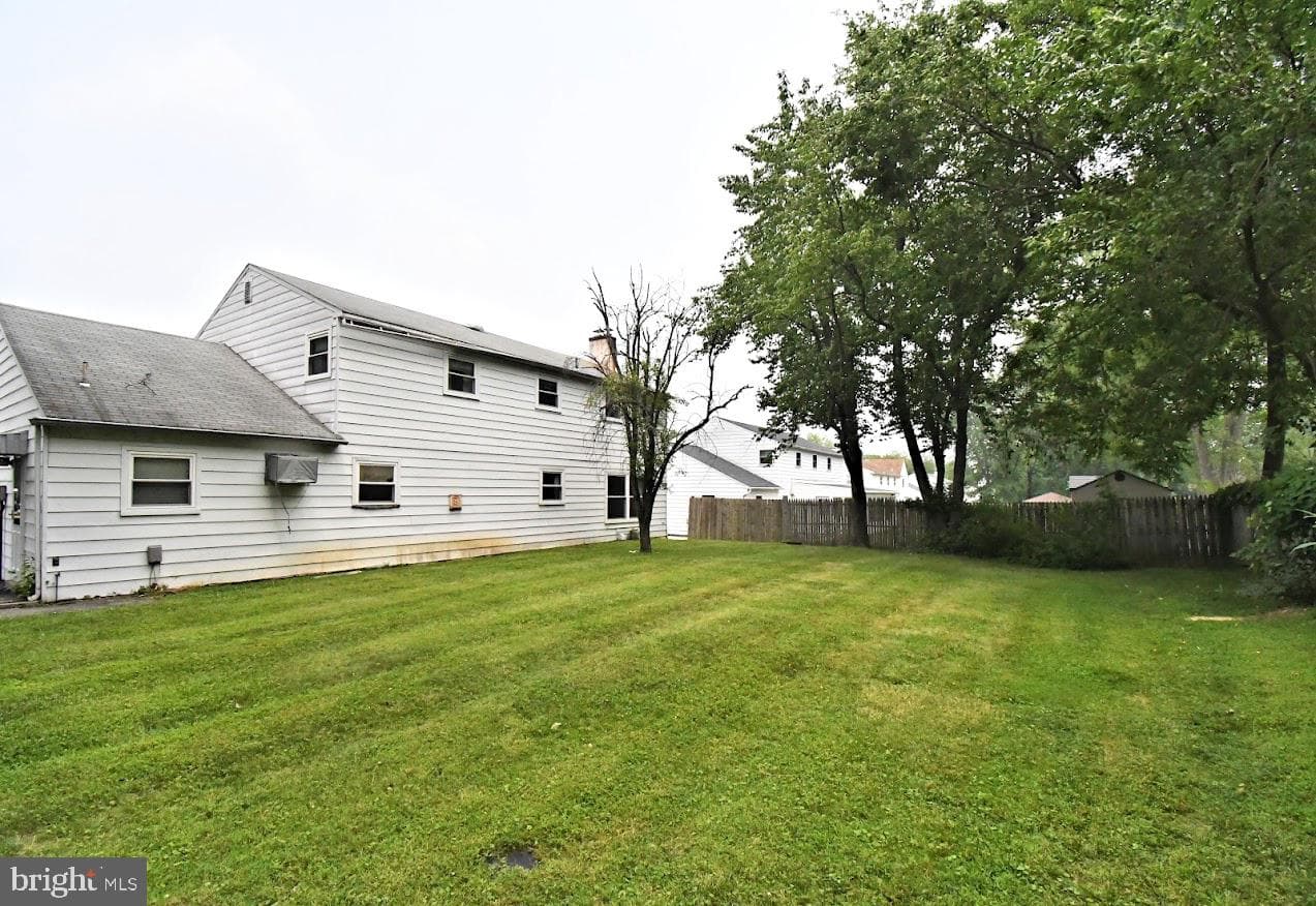 495 Regimental Road photo 39