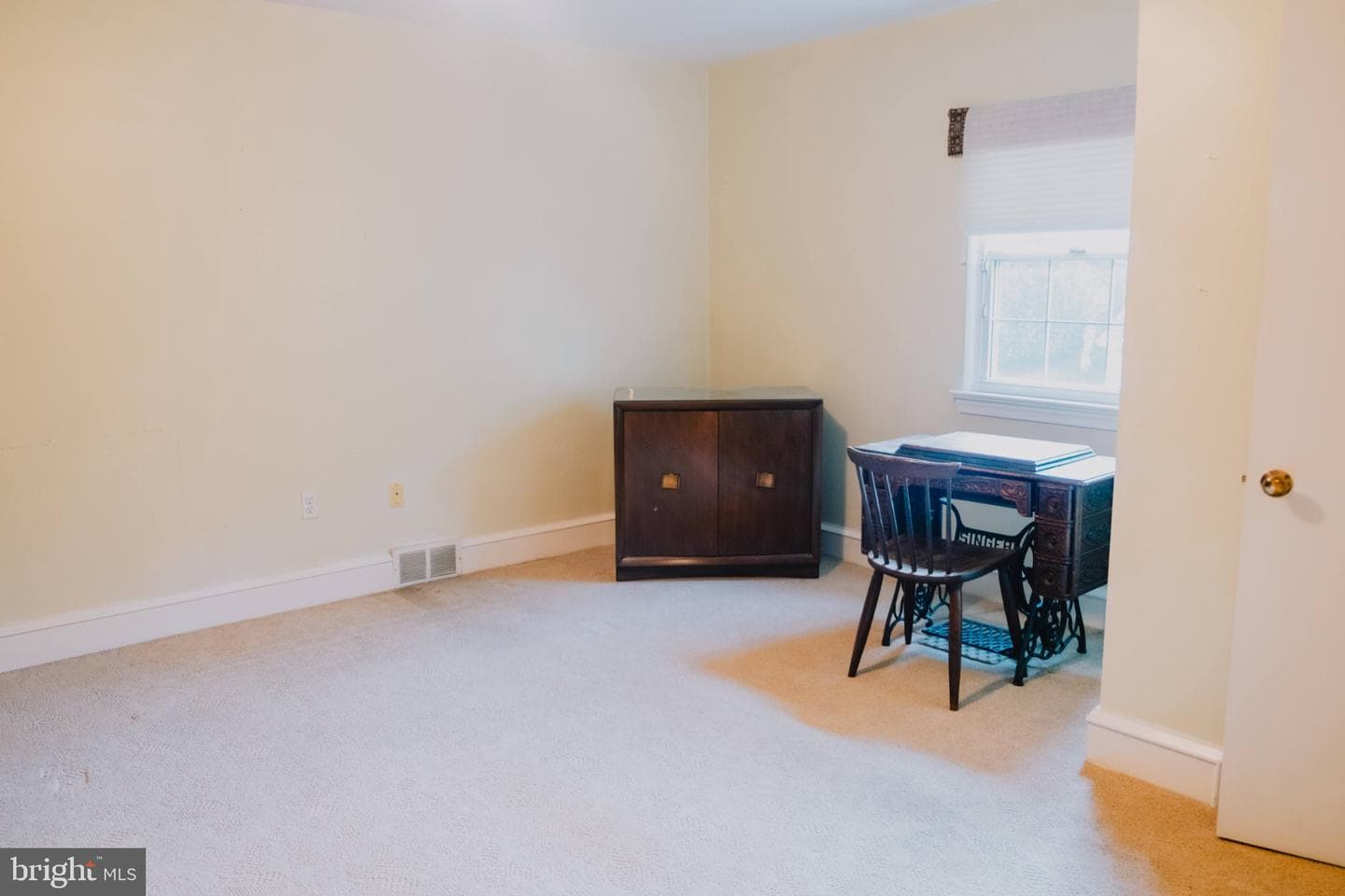 205 Windsor Avenue photo 39
