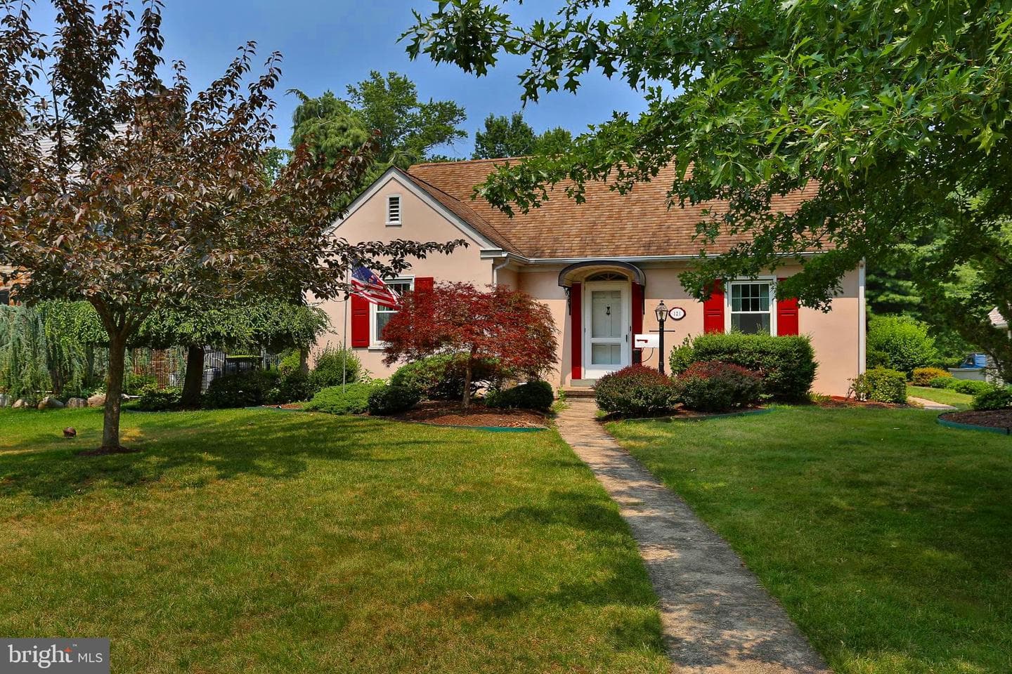 121 Oak Drive photo 3