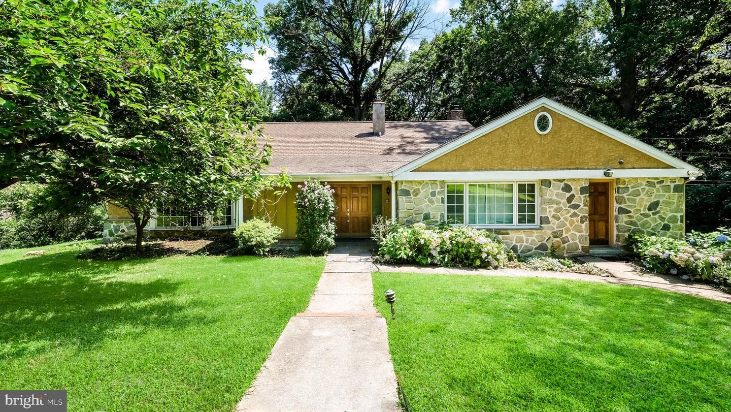 351 Hidden River Road, Penn Valley