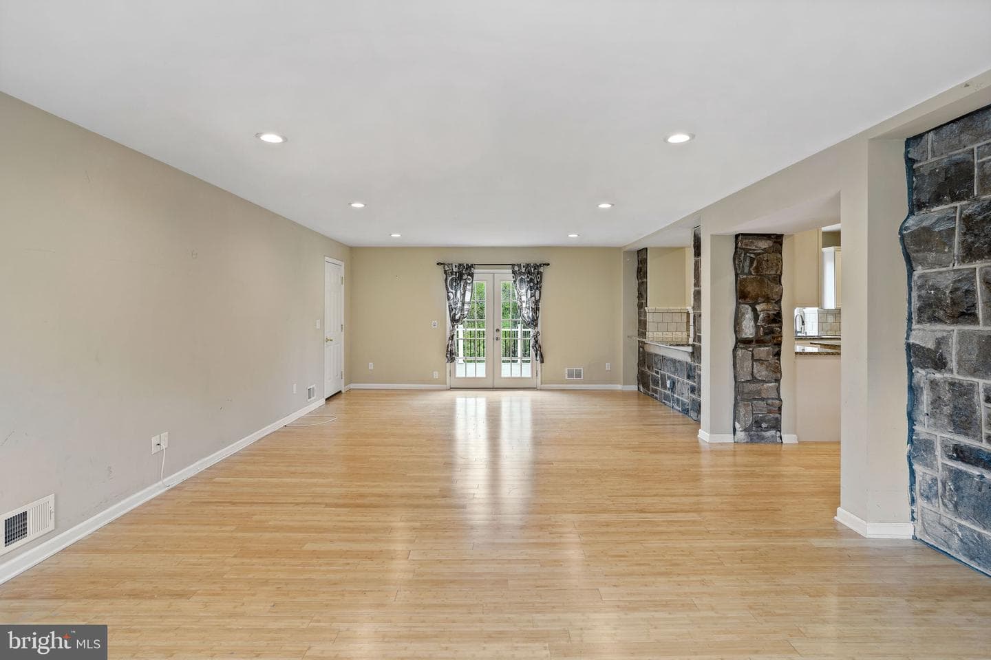 1790 Friedensville Road photo 9