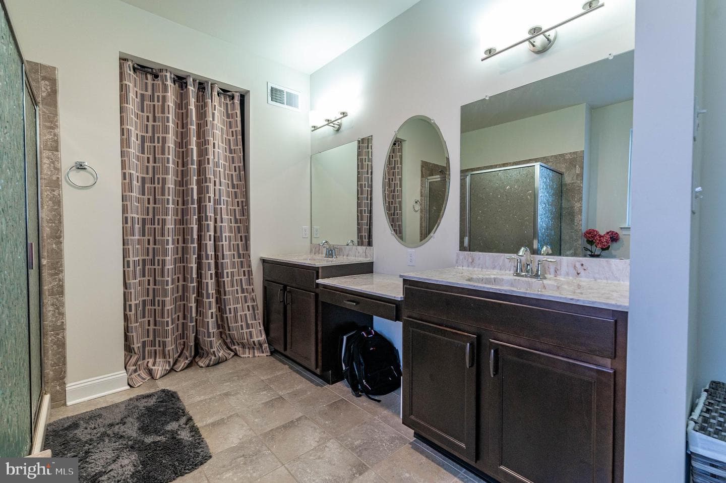 62 Surrey Drive photo 34