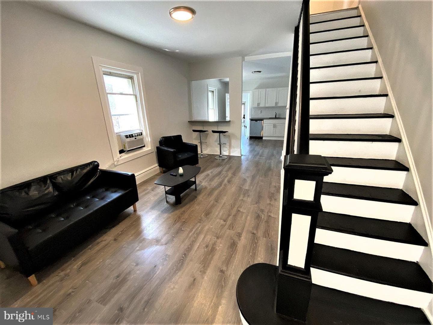 515 Thomas Street photo 12