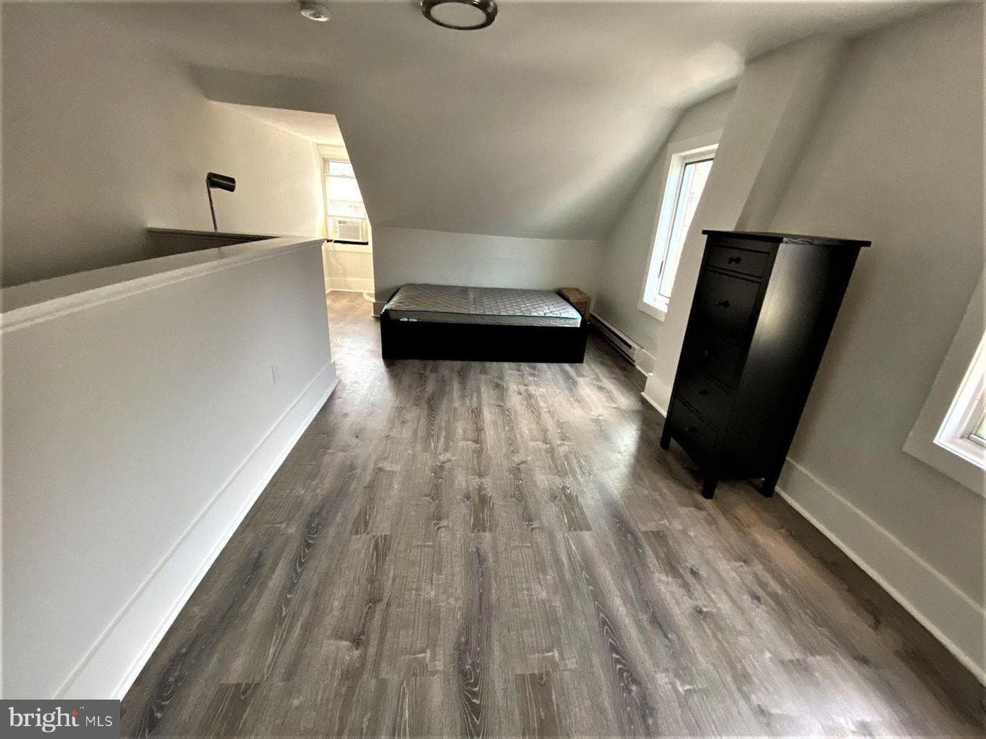 515 Thomas Street photo 30