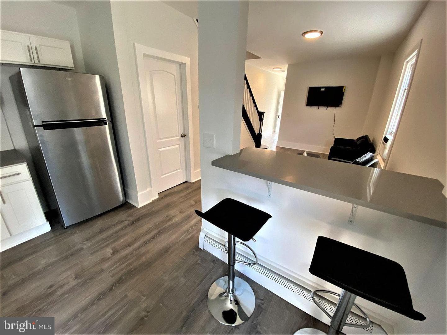 515 Thomas Street photo 9