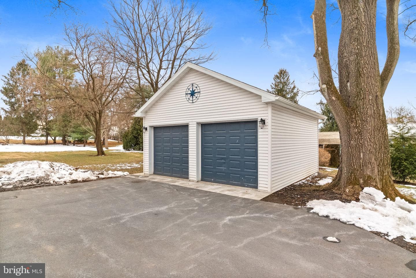 4303 Newburg Road photo 54