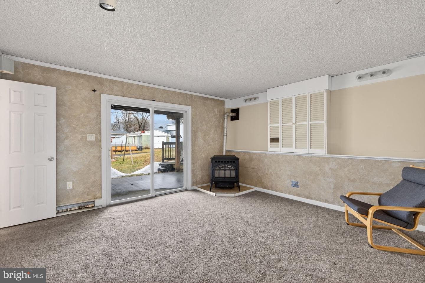 1386 Jefferson Street photo 19