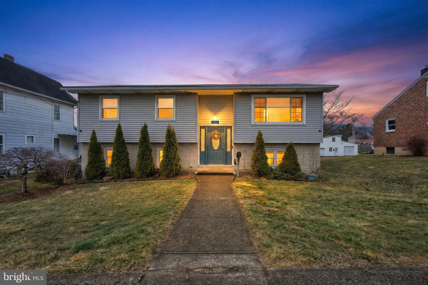 1386 Jefferson Street photo 28