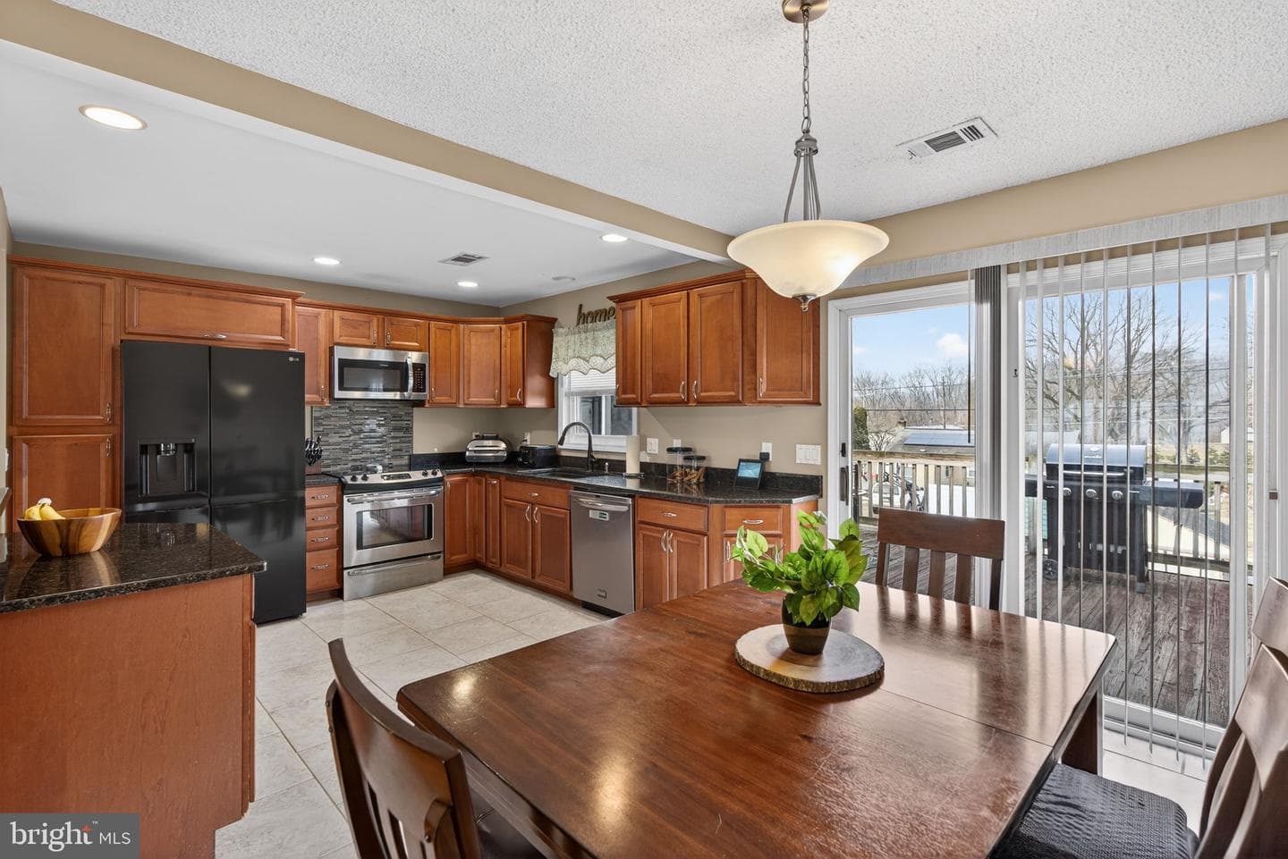 1386 Jefferson Street photo 6