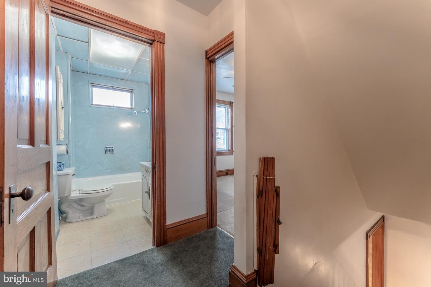 1242 Ferry Street photo 17