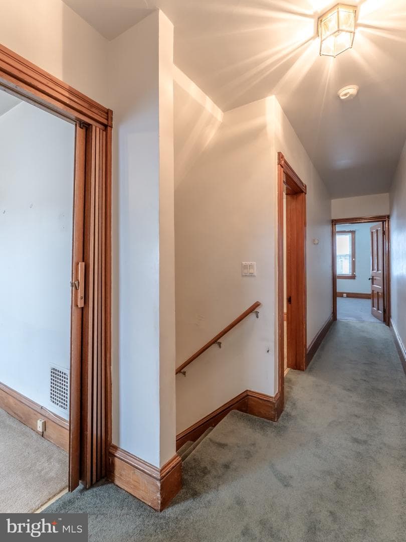 1242 Ferry Street photo 18