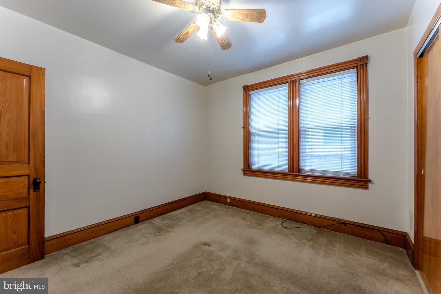 1242 Ferry Street photo 22