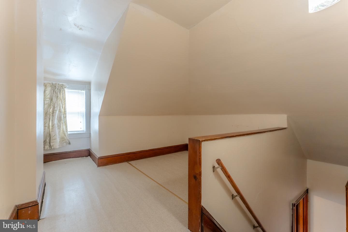 1242 Ferry Street photo 24