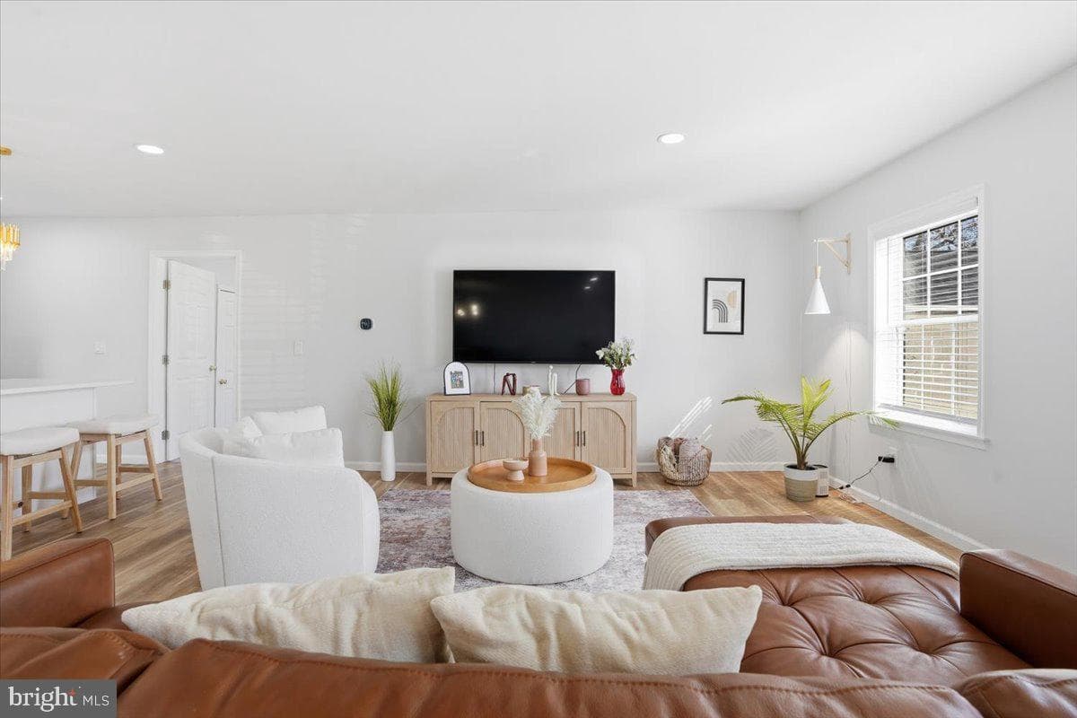 1647 4th Street photo 10