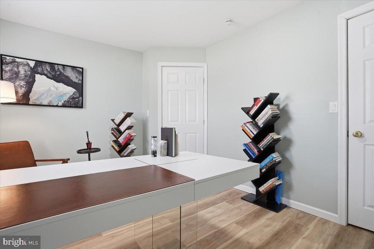 1647 4th Street photo 34