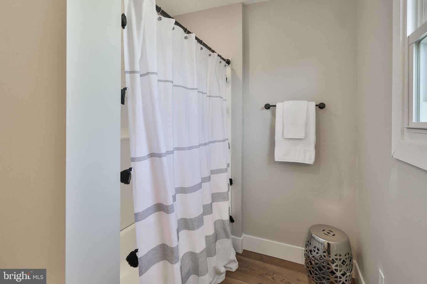 1437 Keilman Avenue photo 47