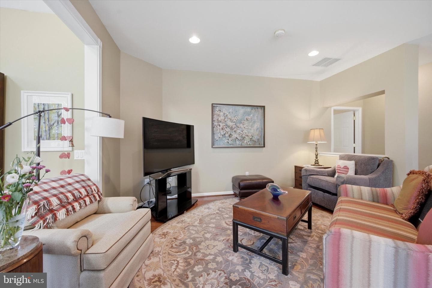 158 Glenmoor Circle N photo 16