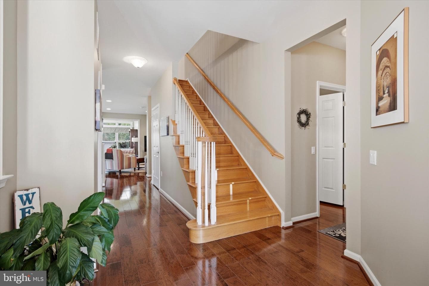 158 Glenmoor Circle N photo 6