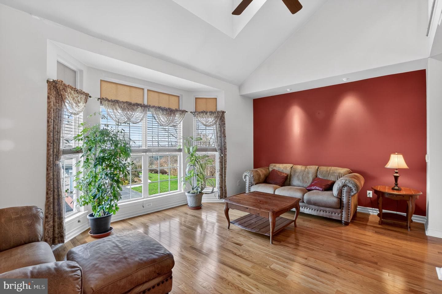 186 Oakmont Court photo 13