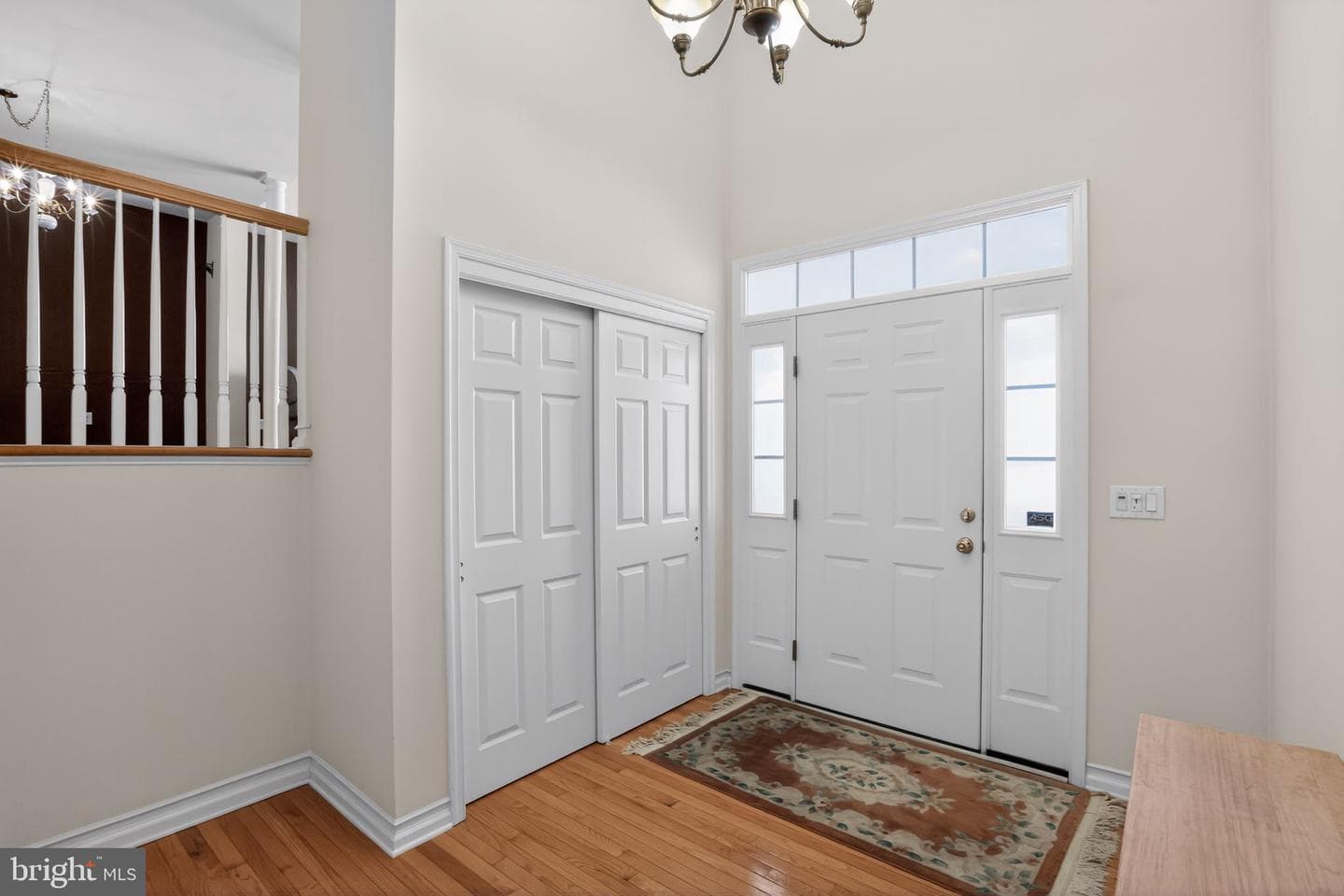 186 Oakmont Court photo 3